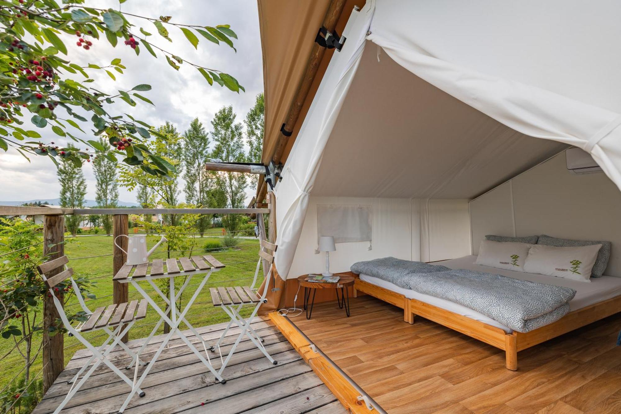 Glamping Kolpa Resort Gradac Εξωτερικό φωτογραφία